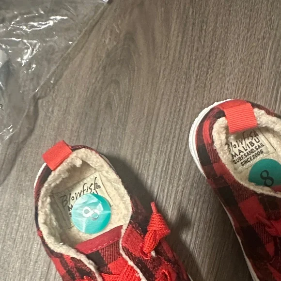 Red and Black Plaid Toddler Shoes size 8 - Picture 3 of 3